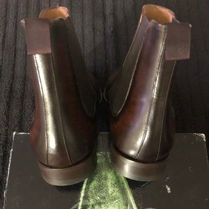 Magnanni Chelsea Boot Tabaco Size 9